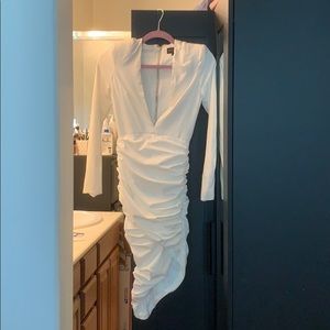 White / Asymmetrical form fitting dress